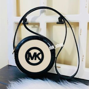 Michael Kors Aidy Small Canteen Crossbody XBody